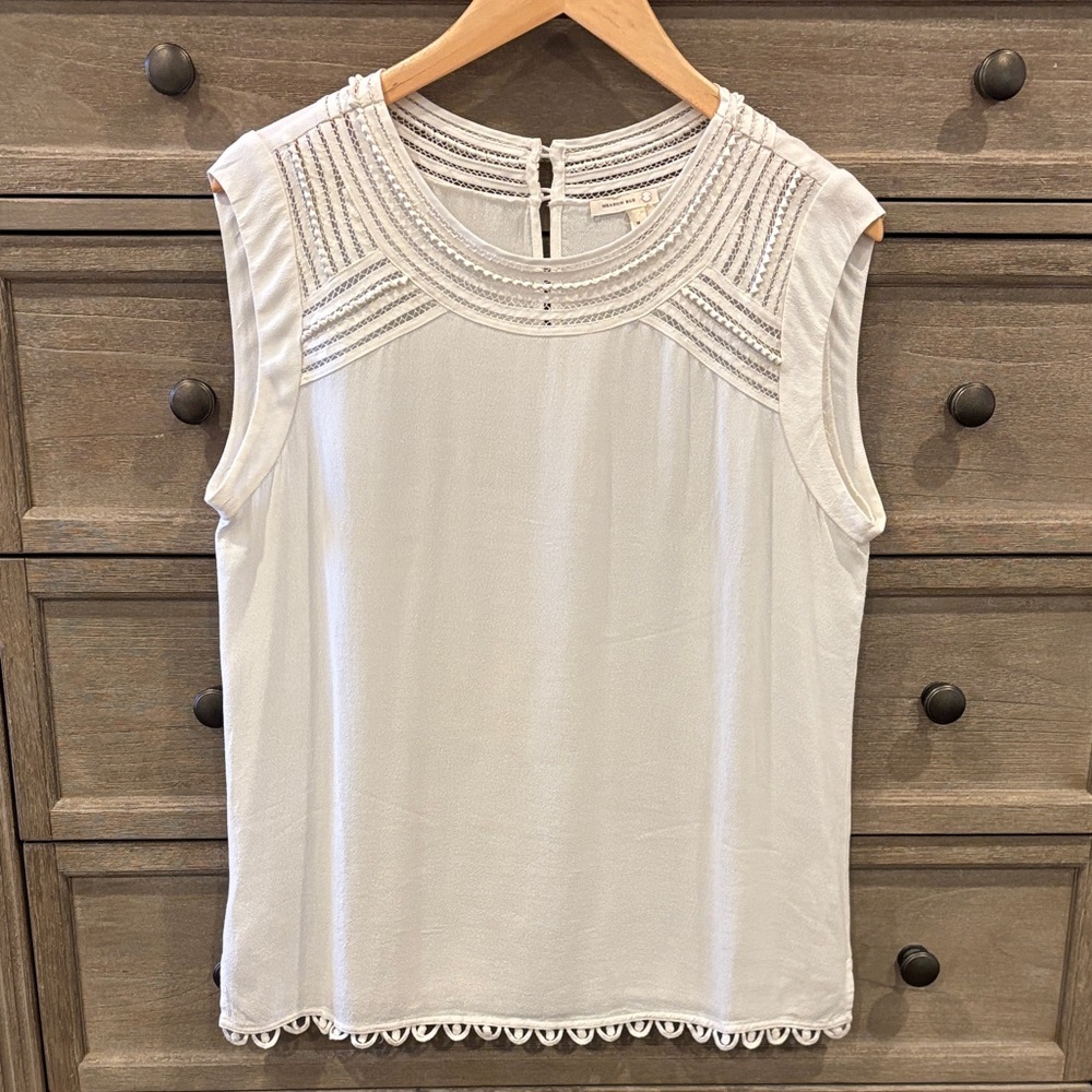 Elegant Cream Sleeveless Anthropologie Top